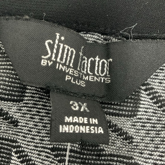 Slim Factor Women's Top Blouse Size 3X Black White V-Neck Roll-Tab Sleeve - Picture 10 of 13